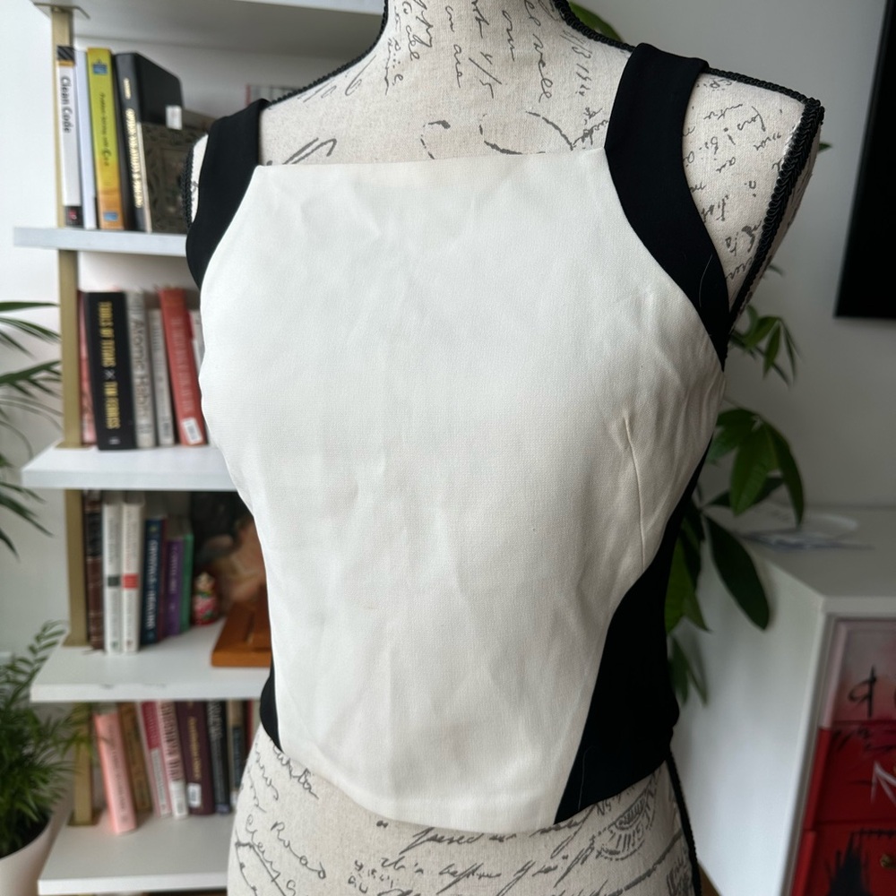 Sachin & babi crop top, have some stains that can be cleaned easily